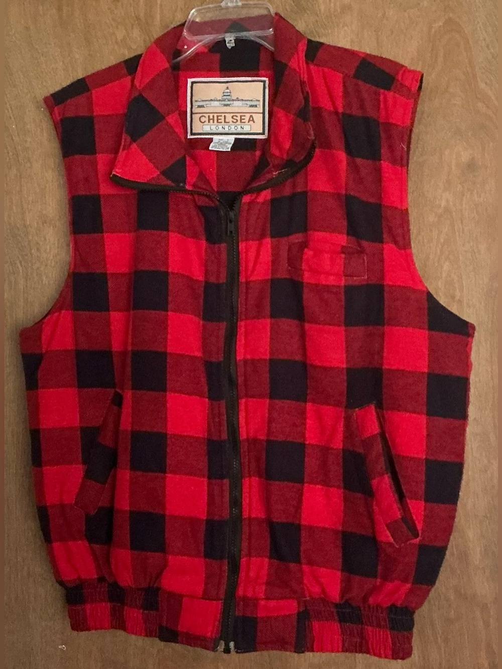 VTG 90s Chelsea London Plaid Puffer Men Vest L RedBlack Gorpcore Padded Pakistan